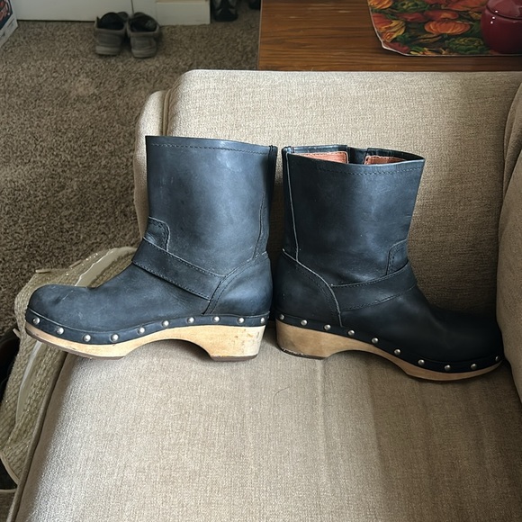 Lucky Brand clog style boots - Picture 8 of 9